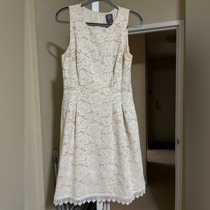 Vince Camuto - lace dress